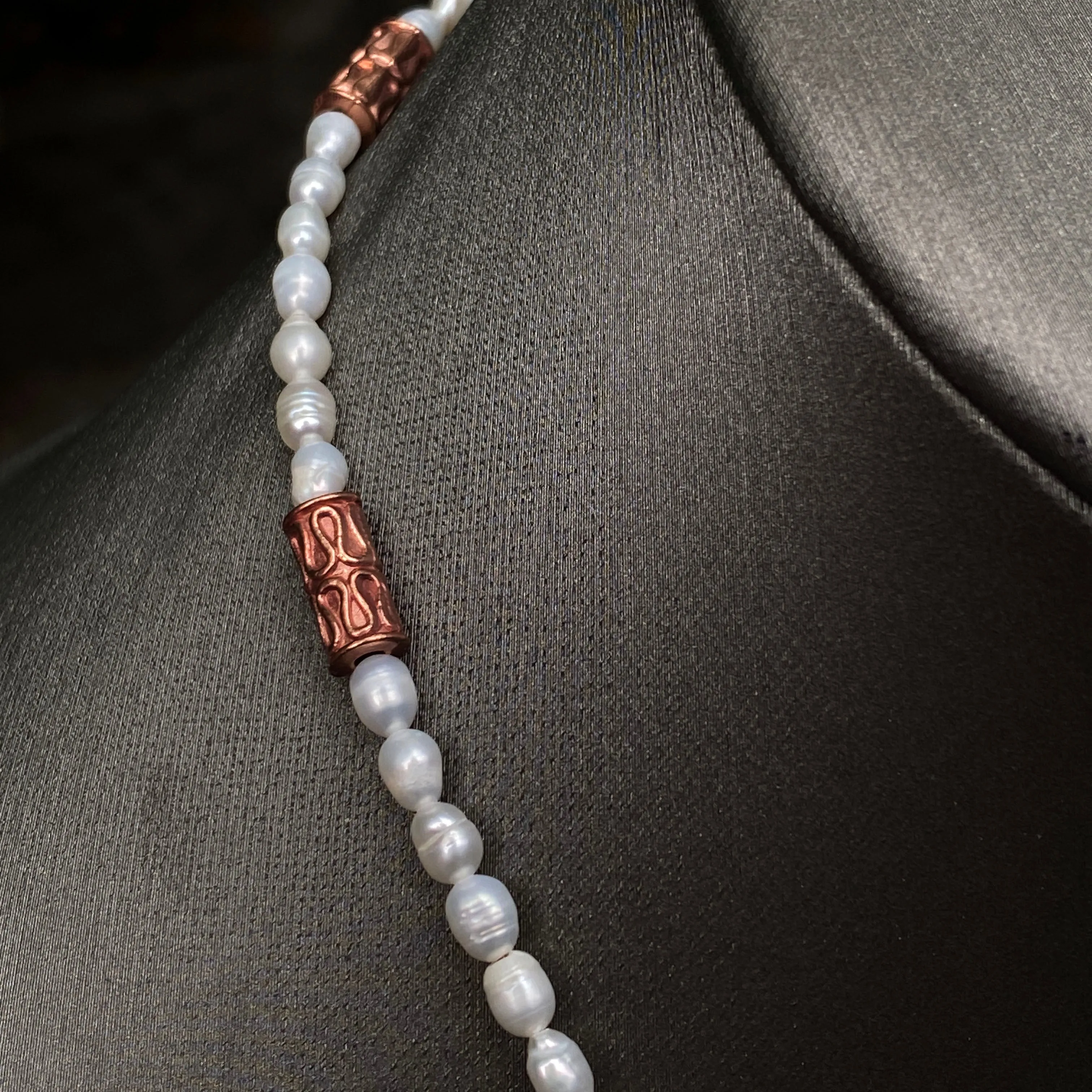 Elegant Beaded Pearl Necklace with Unique Shell Pendant