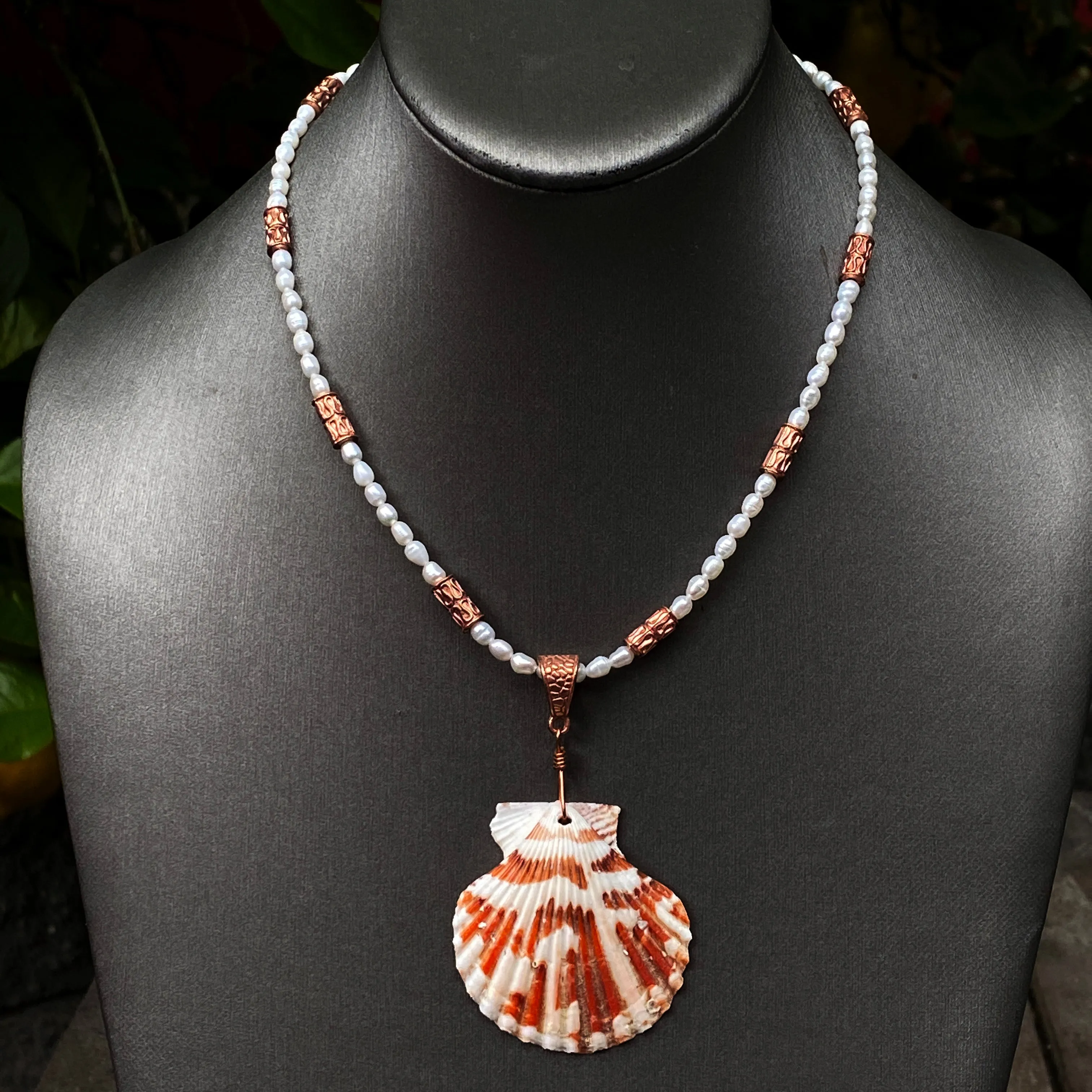 Elegant Beaded Pearl Necklace with Unique Shell Pendant