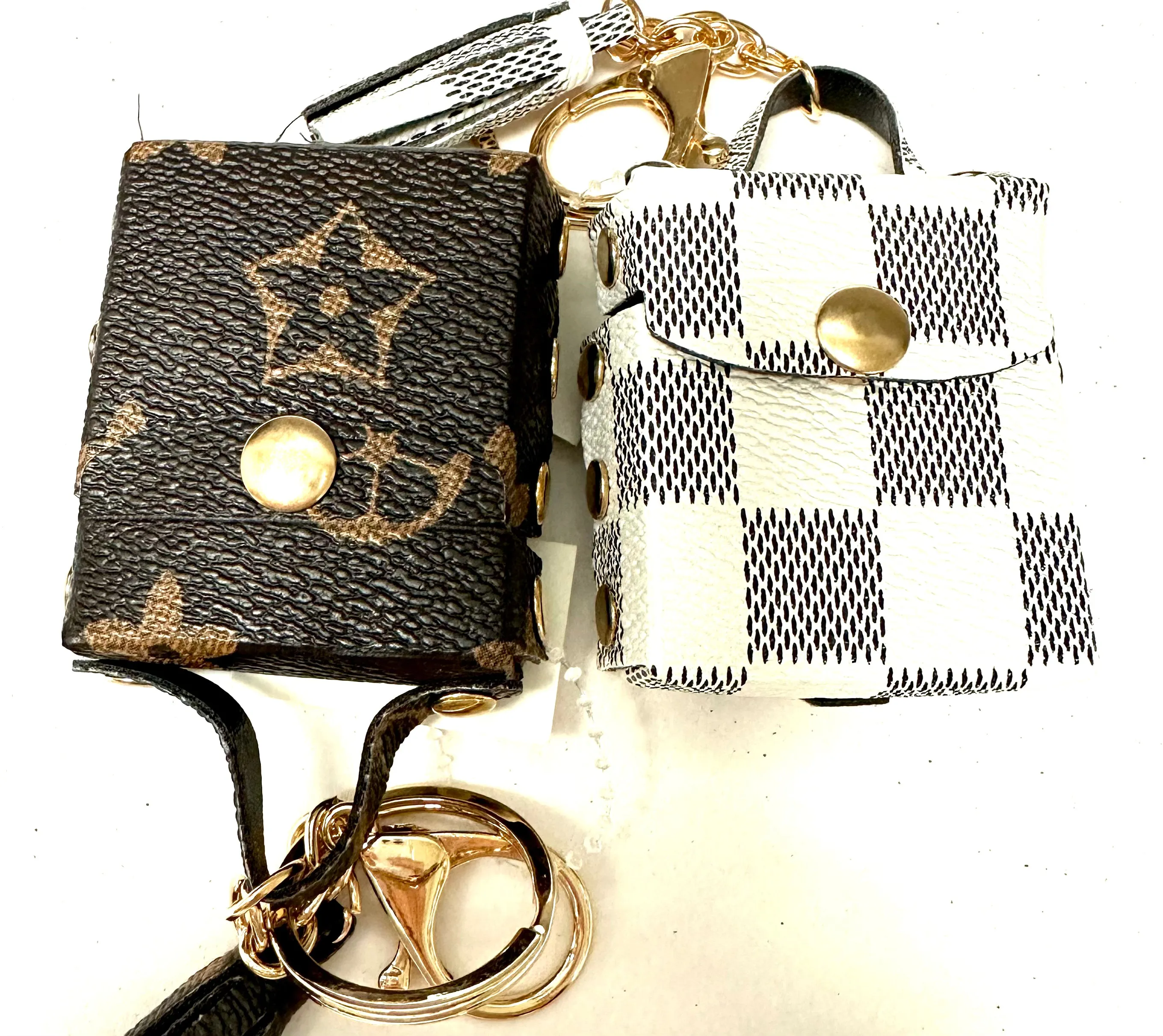 Bougie Ear Pods Holder & Key Ring