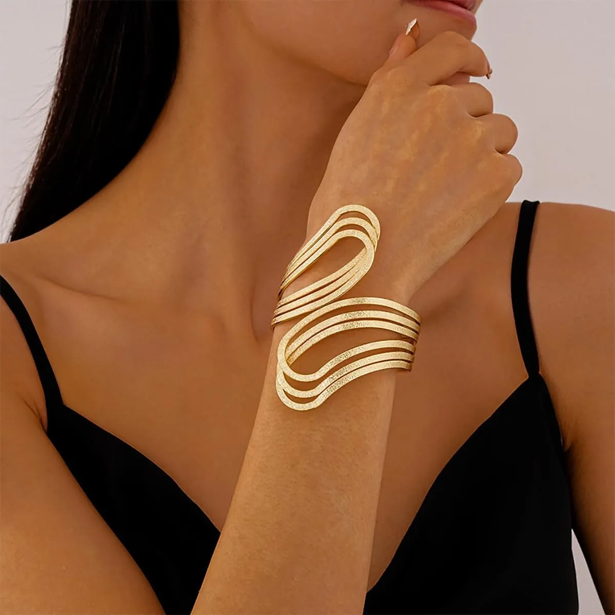 Chunky Cuff Bracelets for Women Wide Gold/Silver Arm Cuffs Bangle Hollow Out Adjustable Bracelets Punk Vintage Jewelry