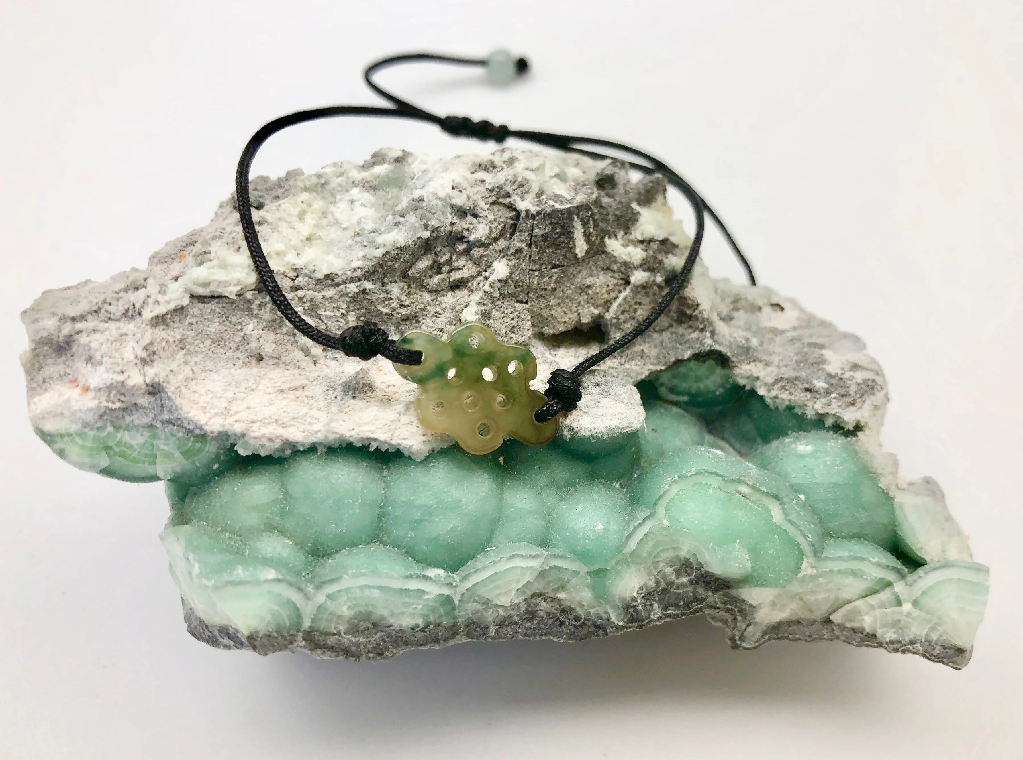 Jade by Nikolai Endless Knot Charm Bracelet - Endless Good Fortune