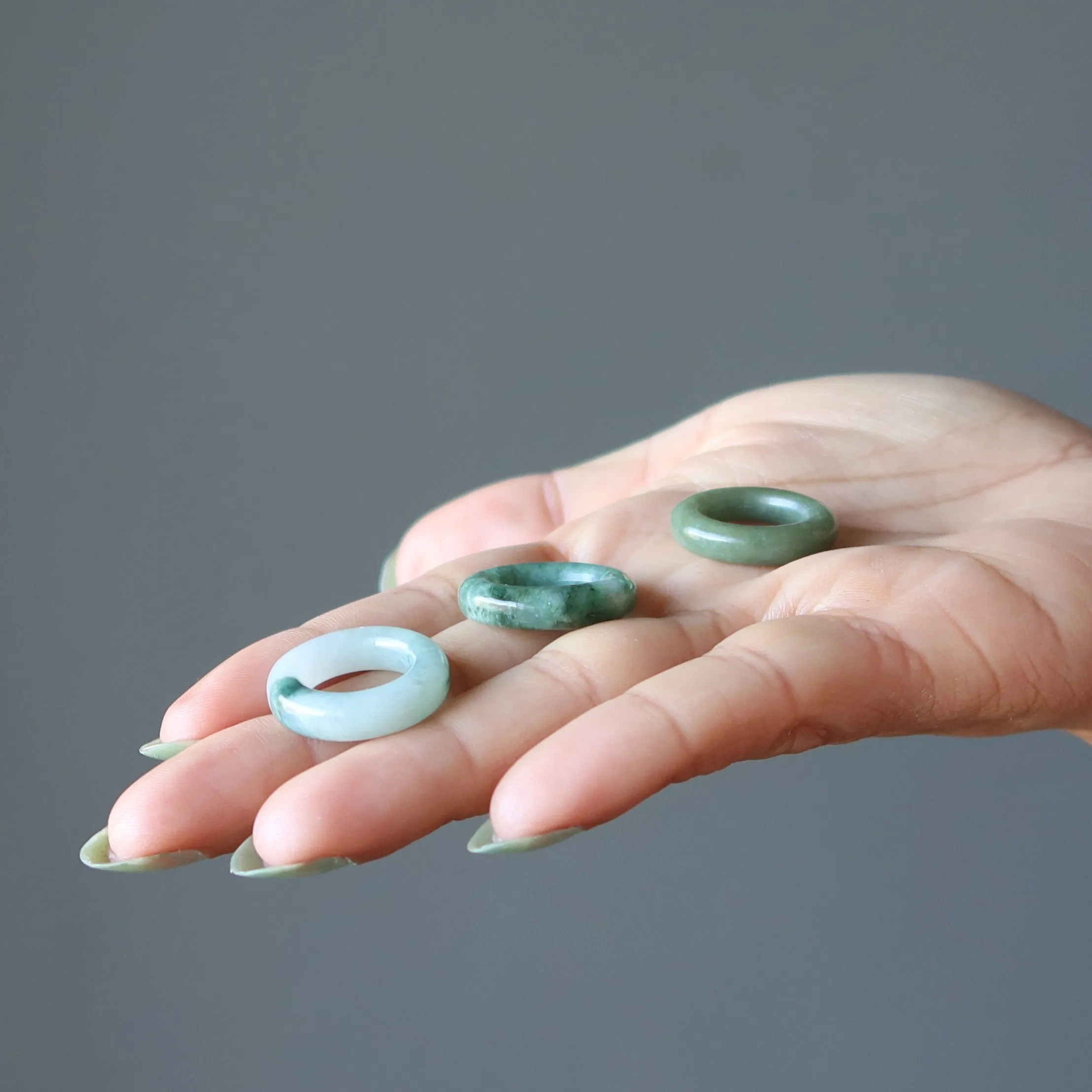 Jade Display Stand Ring