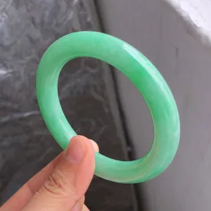 Natural Jade Bangle Jadeite Bangle Internal Diameter 56mm NBE095