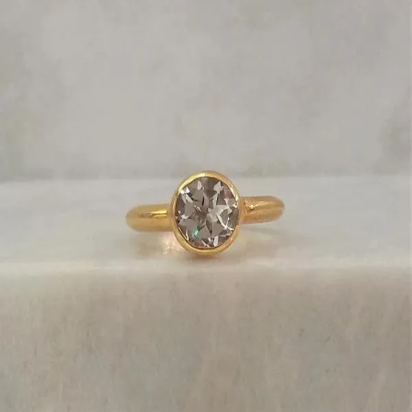 White Topaz Maxi Ring