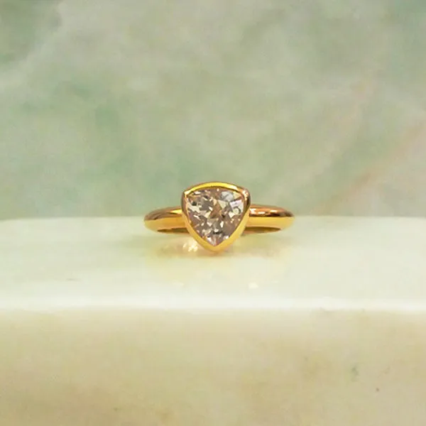 White Topaz Maxi Ring